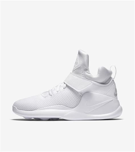 nike kwazi grijs wit|Nike Kwazi 'Triple White'. Nike SNKRS.